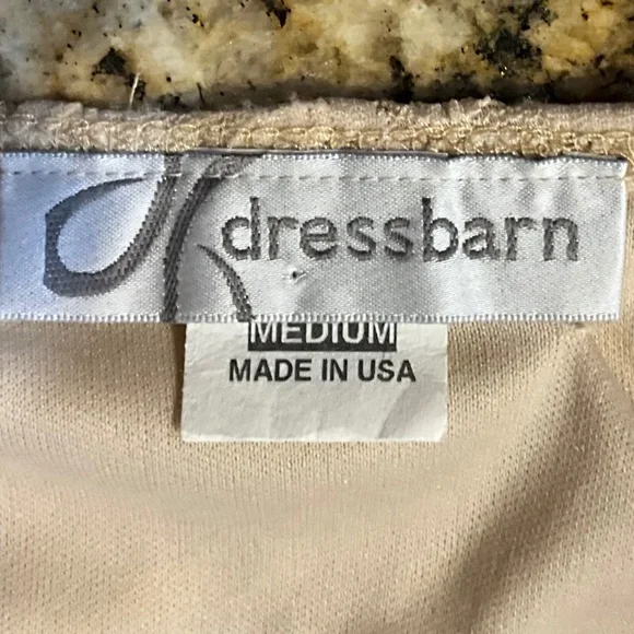 Dressbarn  Beige Stretchy Lace-like On or Off Shoulder Sz Medium - Picture 9 of 9